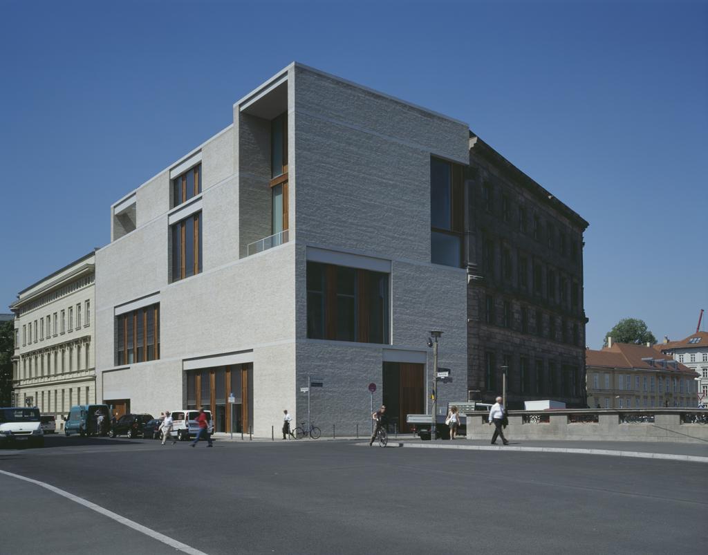 gallery building design